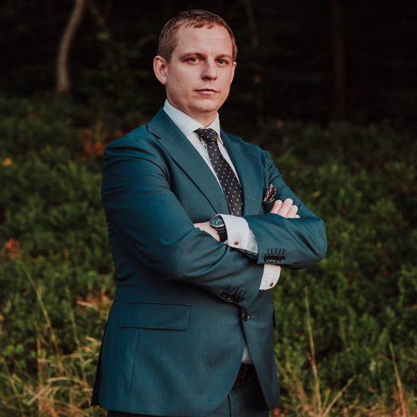 Zbigniew Maksymczyk – kierownik robót elektrycznych i telekomunikacyjnych